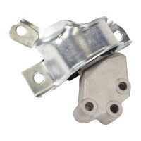 engine mount on the right side