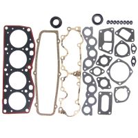 Cylinder head gasket set with shaft seal