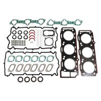Cylinder head gasket set with oil seal