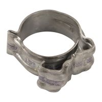 Retaining strap for the fuel hose