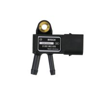 Suction pipe pressure sensor for throttle