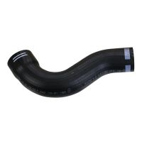 Charge air hose end piece on turbo