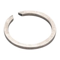 Retaining ring for the 4th gear gearwheel