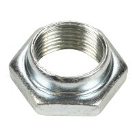 Nut for main gear shaft