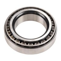 Roller bearing in front