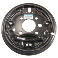 Anchor plate on the left rear drum brake