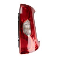 Right tail light