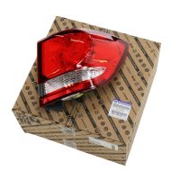 Rear light right outside