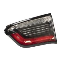 Right tail light
