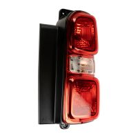 Right tail light
