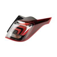 Right outer rear light