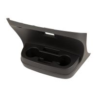 Cup holder in the middle of the dashboard