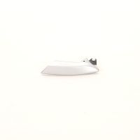 Door handle in front left light gray