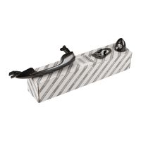 Door handle in front on the left