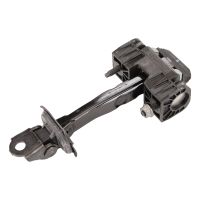 Door catch strap door tensioner in front