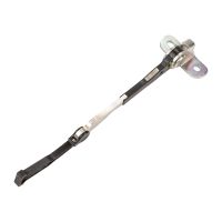 Rear door door catch