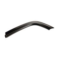 Decorative strip at the rear left of the fender
