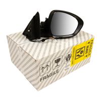 wing mirror on the right, heated, electrically foldable, convex