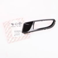 Cover for the front bumper on the left