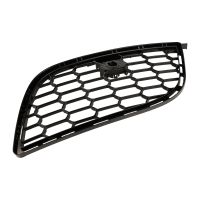 Radiator grille on the bumper left