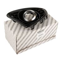 Cladding right on the front bumper