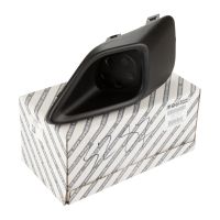 Cover cap trim on the right on the front bumper