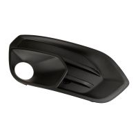 Cover cap for the front bumper on the right